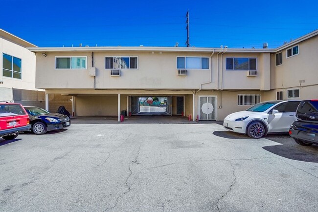 Photo - Convenient Inglewood Living Near SoFi & 105 Freeway!