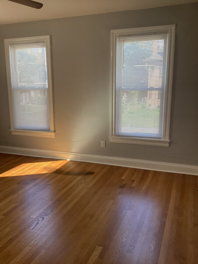 Photo - 244 W Main St Unidad 2