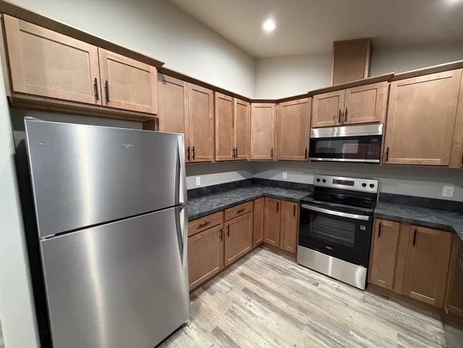 Photo - 1331 Lynn Ave