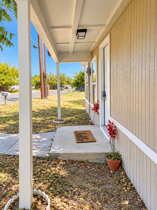 1008 Van Winkle St