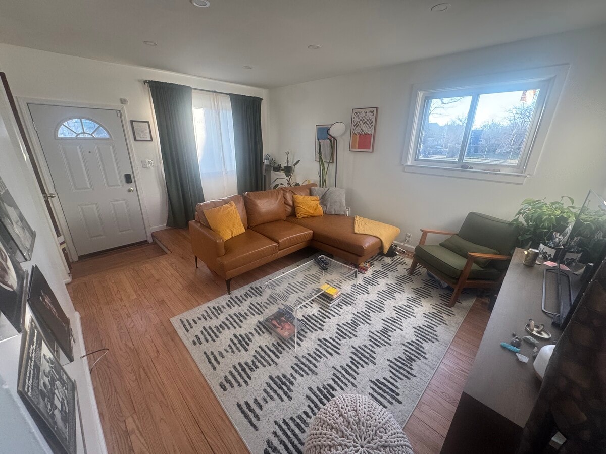 Photo - 4111 Field St