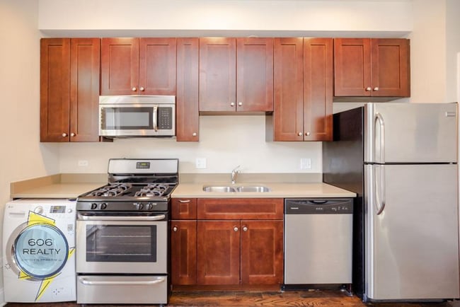 Photo - 649 W Deming Pl