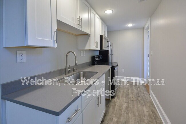 Photo - 1900 Sunset Ave