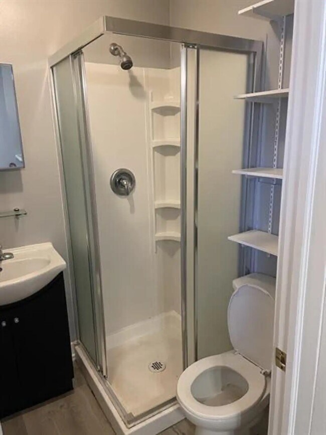 Photo - 39 Maple St N Unité B