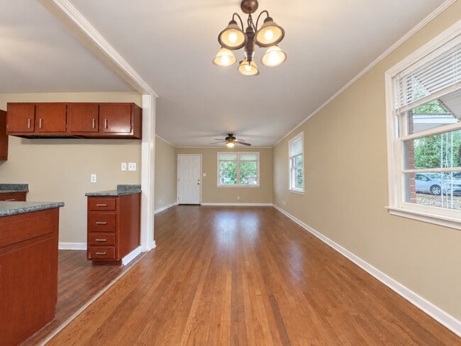 4229 Hickory Dr
