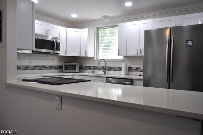 Photo - 1435 Alcazar Ave