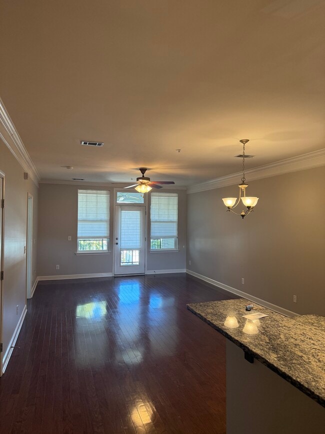 Photo - 2310 Elliott Ave Unidad 836