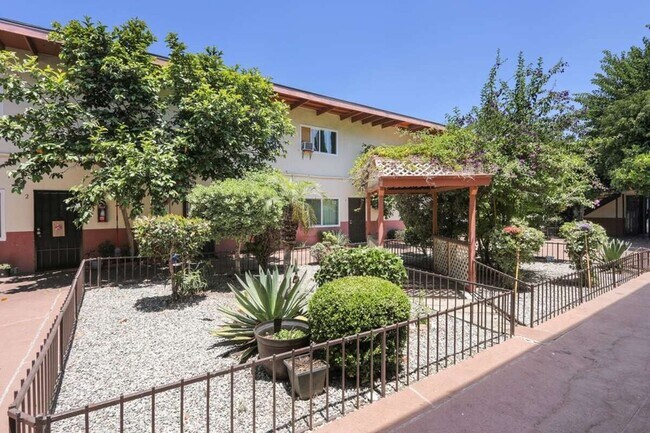 Photo - Westland @ Cherry Apartments