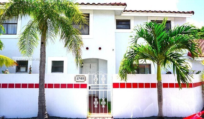 Building Photo - 1705 San Remo Cir Rental