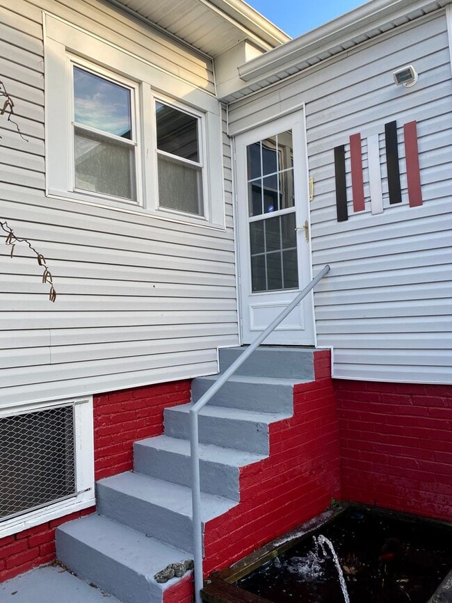 Photo - 405 Highland Ave Unit 1