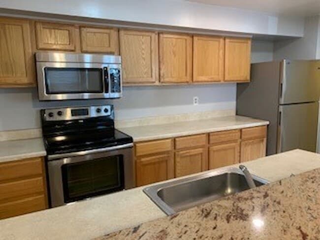 Photo - Pembrook Condo in Alexandria