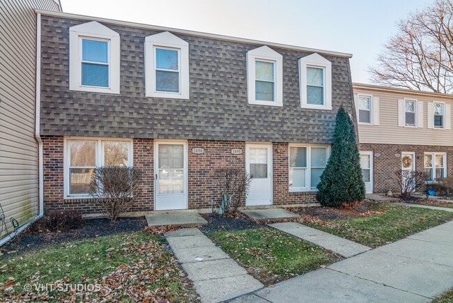 Building Photo - 1696 Shamrock Ct