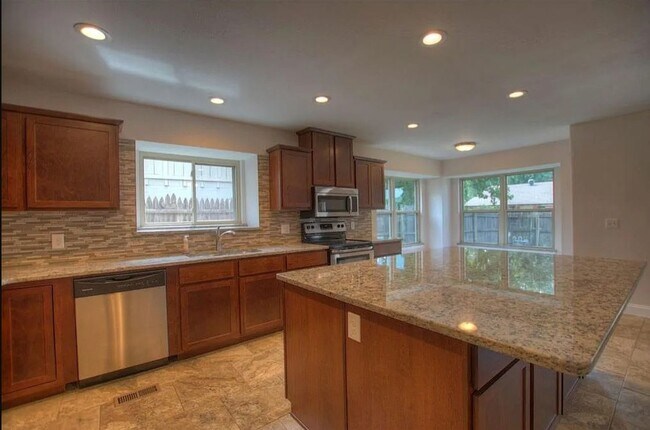 Photo - 2616 SW 102nd St