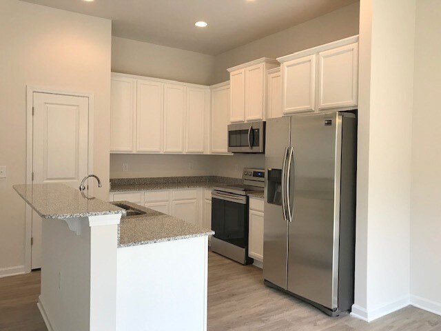 Photo - IMMACULATE RANCH WITH BONUS ROOM IN TIMMONS POND