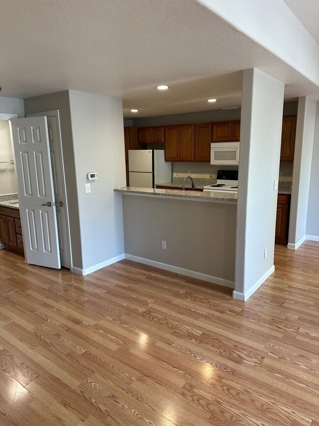 Photo - Clean, spacious, 2 bedroom, 2.5 bath townhome - near Buckley AFB!