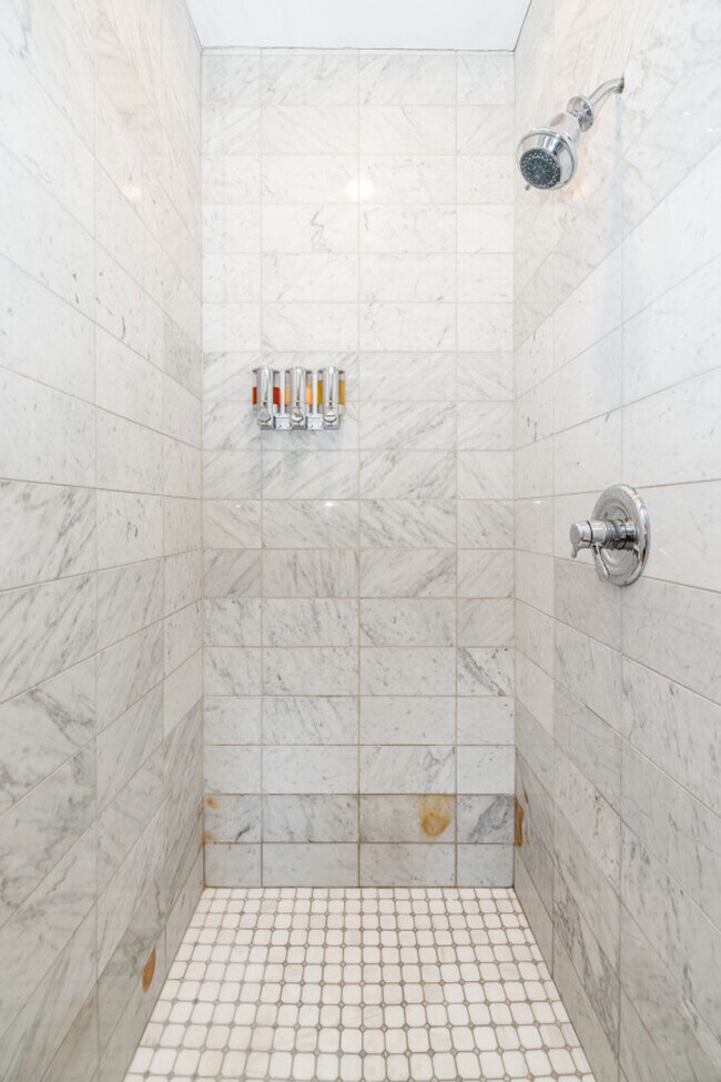 Photo - 1304 Broadway Unit ID1056029P