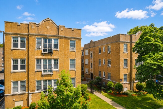 Building Photo - 736 Reba Pl Unit G2