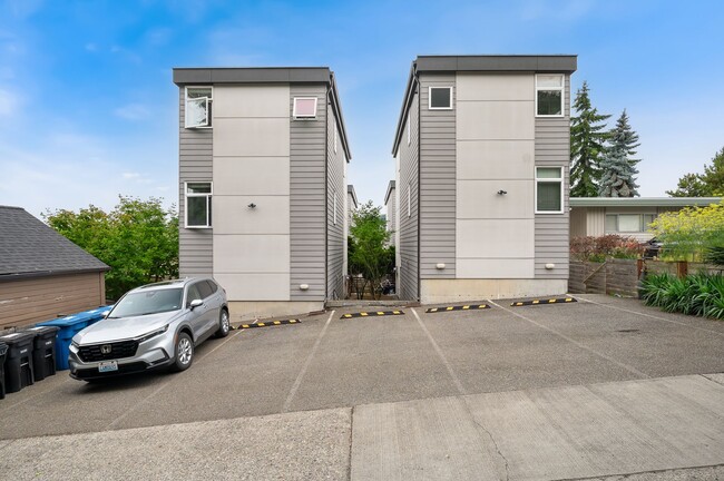 Photo - 3027 21st Ave W