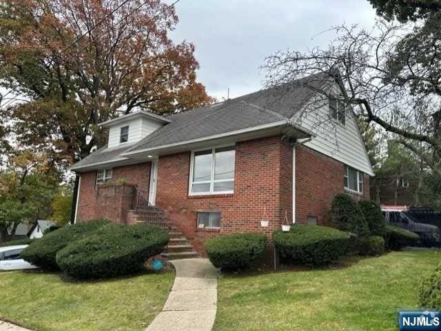 Building Photo - 784 Bergen Blvd Rental