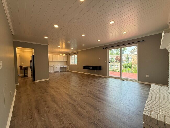 Photo - 27870 Reo Rd Unit A