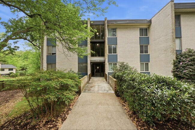 Photo - 5578 Burnside Dr Unidad 5