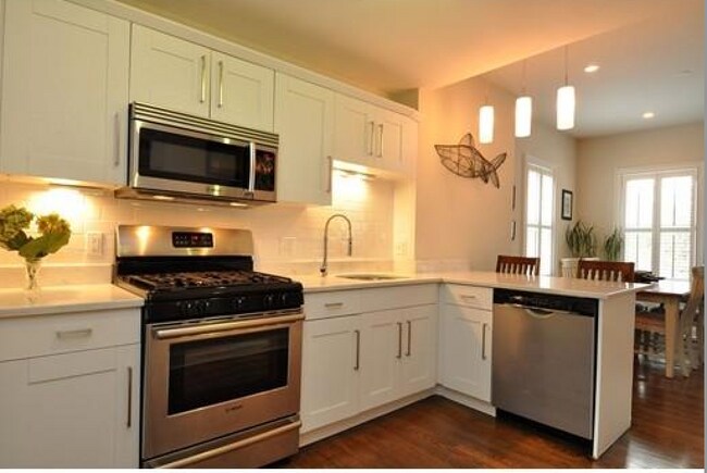 Building Photo - 80 Rutland St Unit 2A