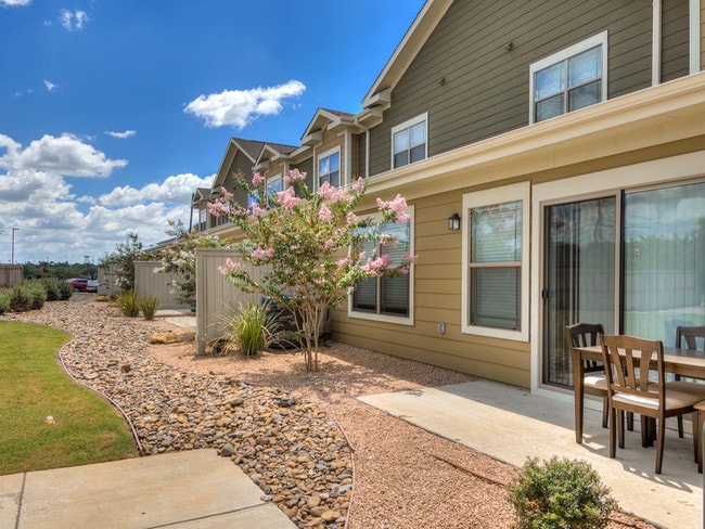 Photo - La Contessa Apartments