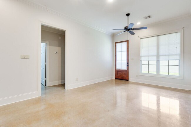 Photo - FOR RENT in LAFAYETTE!