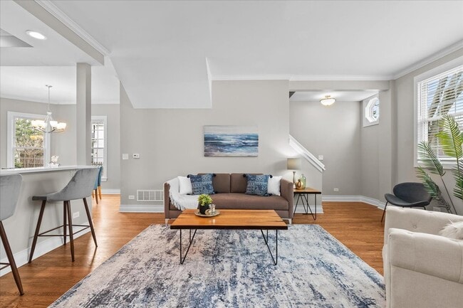 Photo - 1334 Wilmette Ave