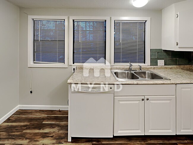 Photo - 4711 Cook Rd SW