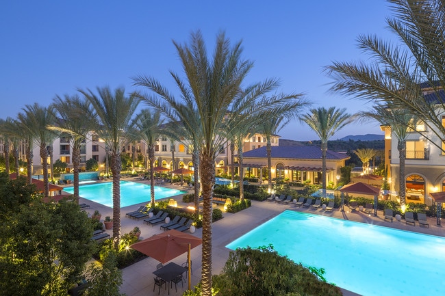 Westview at Irvine Spectrum Apartments For Rent in Irvine