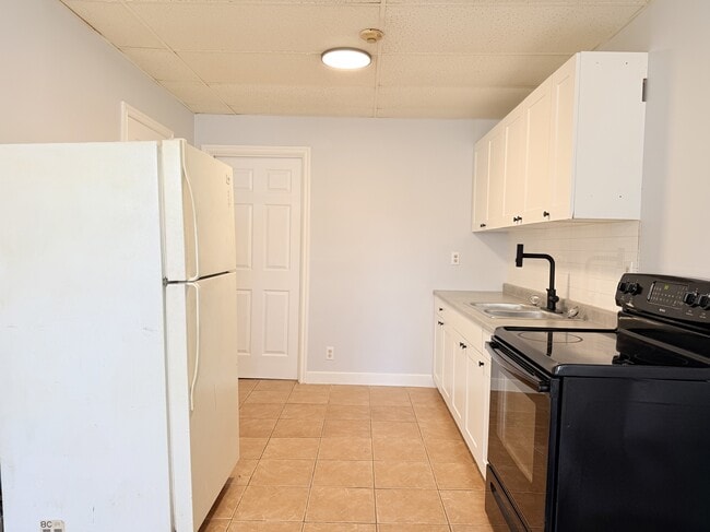 Photo - 581 Pierre Ave Unit 5