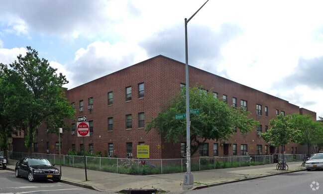 Photo - Linden Grove