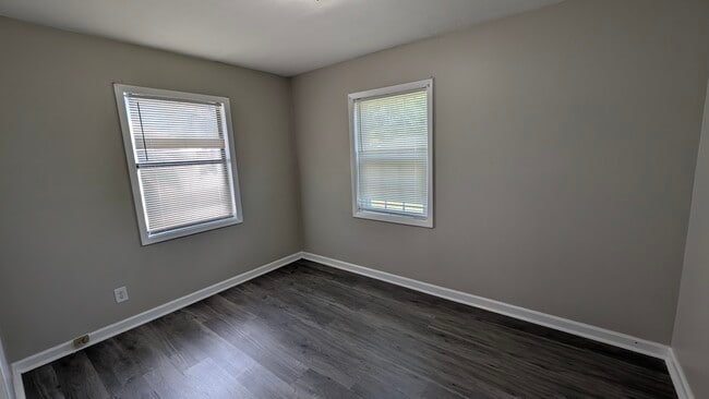 Photo - 203 Johns Rd