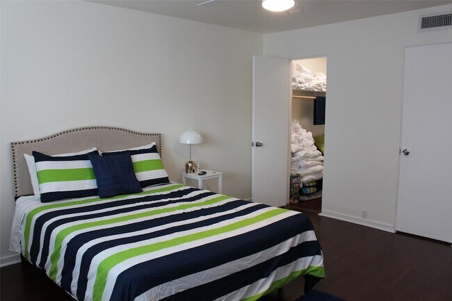 5343 Richmond Ave Unit 26
