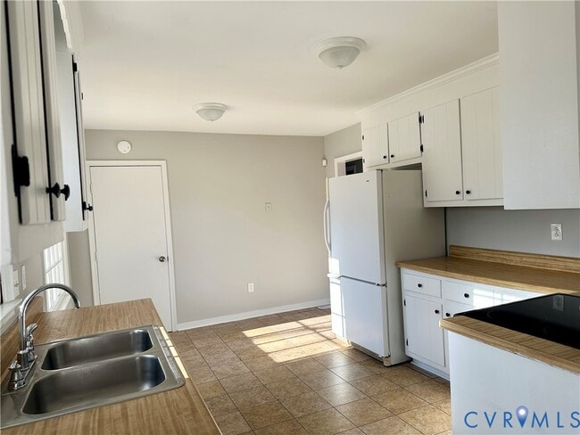 Photo - 8413 Boones Trail Rd