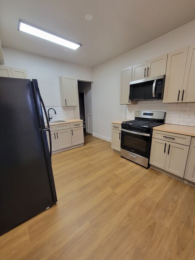 Photo - 204 S Ann St Unit 1