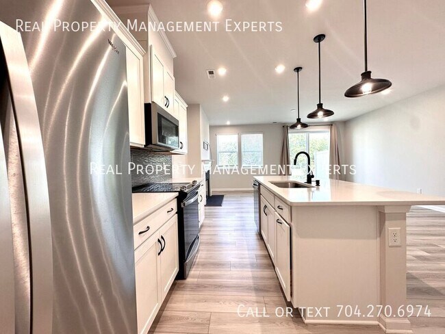 Photo - 4408 Iron Oak Ln