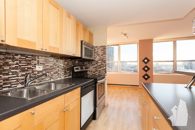 Photo - 655 W Irving Park Rd Condo Unit 1215