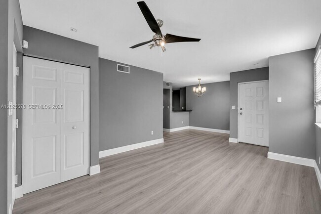 Photo - 2881 N Oakland Forest Dr Unit 112