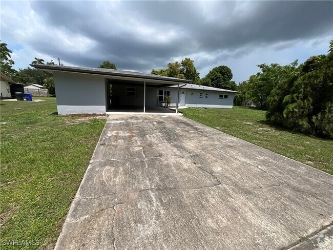 Building Photo - 169 Riverview Rd Rental