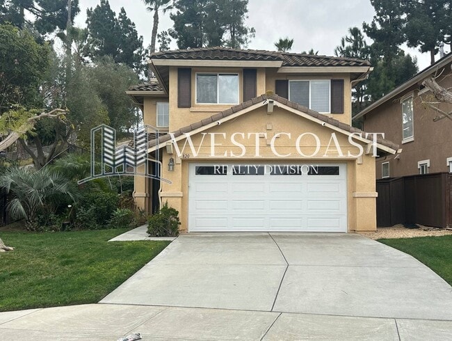 Building Photo - AVAILABLE NOW!!! 3 Bedroom 3 bath Private OASIS backyard in Vista, CA.