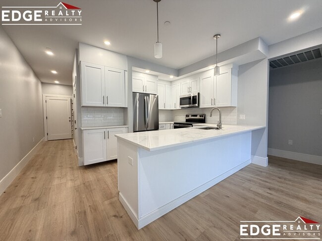 Photo - 124 Kenrick St Unit 8