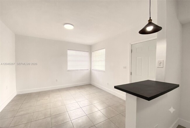 Photo - 120 NE 55th St Unit 5