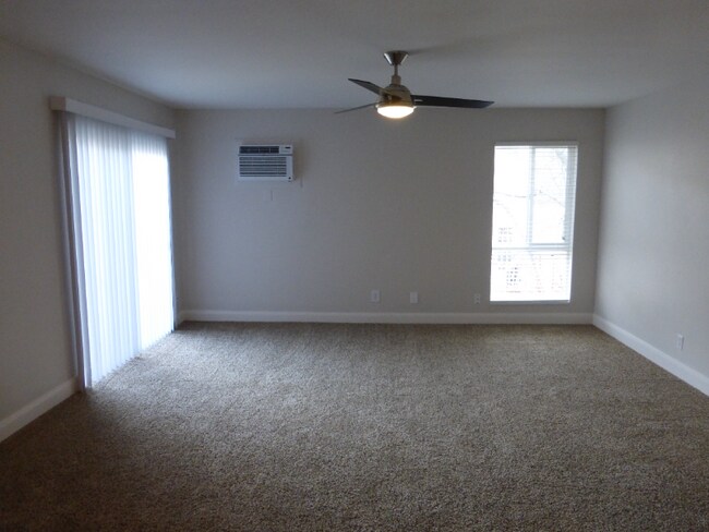 Photo - 172 W Clinton Ave Unidad Apt 205