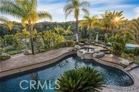 Photo - 2440 Los Alisos Dr