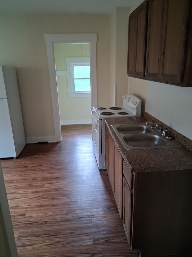 Photo - 132-134 Volkenand Ave Unit 134