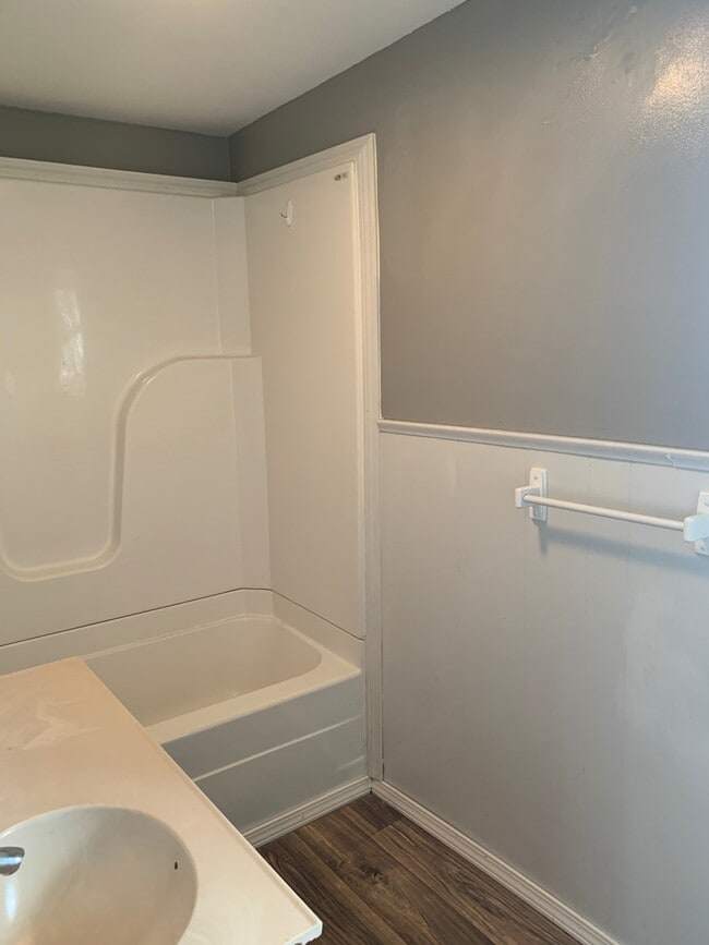 Photo - 5100 S 33rd St