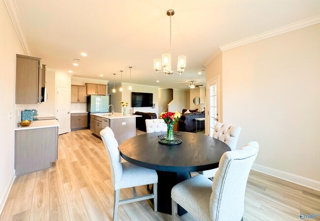 Photo - 3108 Henry Rd SE