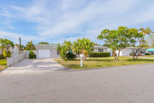 Photo - 115 Sea Park Blvd